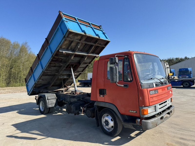 DAF 45 ATI 160 (FULL STEEL SUSPENSION / MANUAL PUMP / EURO 2) - Camión volquete: foto 3 DAF 45 ATI 160 (FULL STEEL SUSPENSION / MANUAL PUMP / EURO 2) - Camión volquete: foto 3