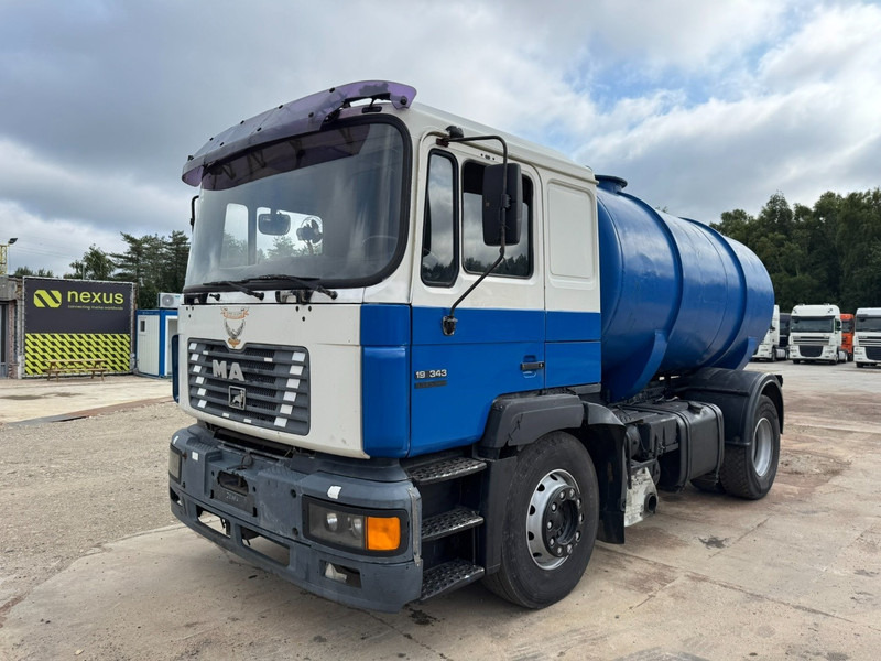 MAN 19.343 (12.000L / MANUAL GEARBOX / EURO 2 / PERFECT) - Limpieza de alcantarillado: foto 1 MAN 19.343 (12.000L / MANUAL GEARBOX / EURO 2 / PERFECT) - Limpieza de alcantarillado: foto 1