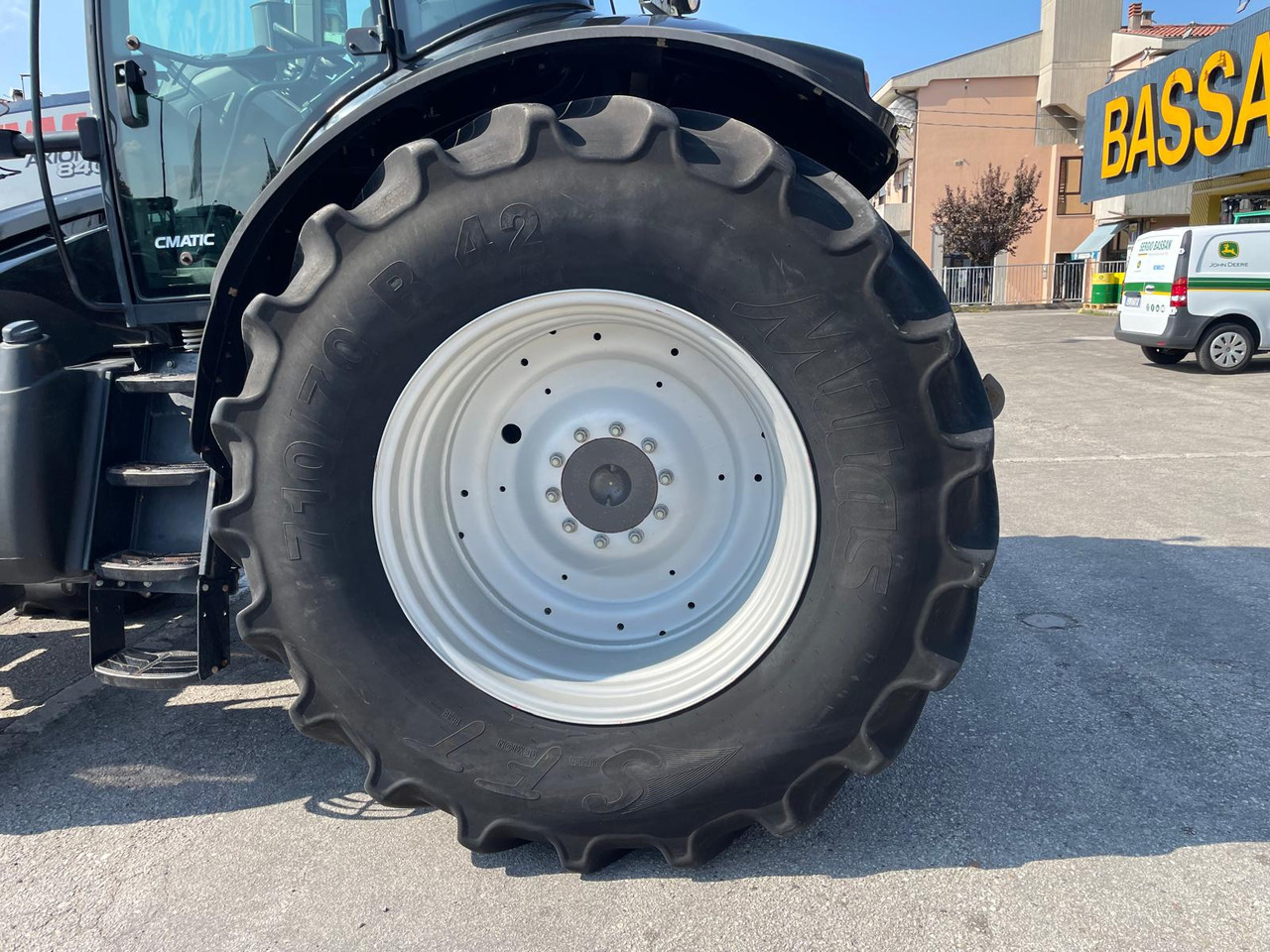 CLAAS AXION 840 C-MATIC - Tractor: foto 5 CLAAS AXION 840 C-MATIC - Tractor: foto 5