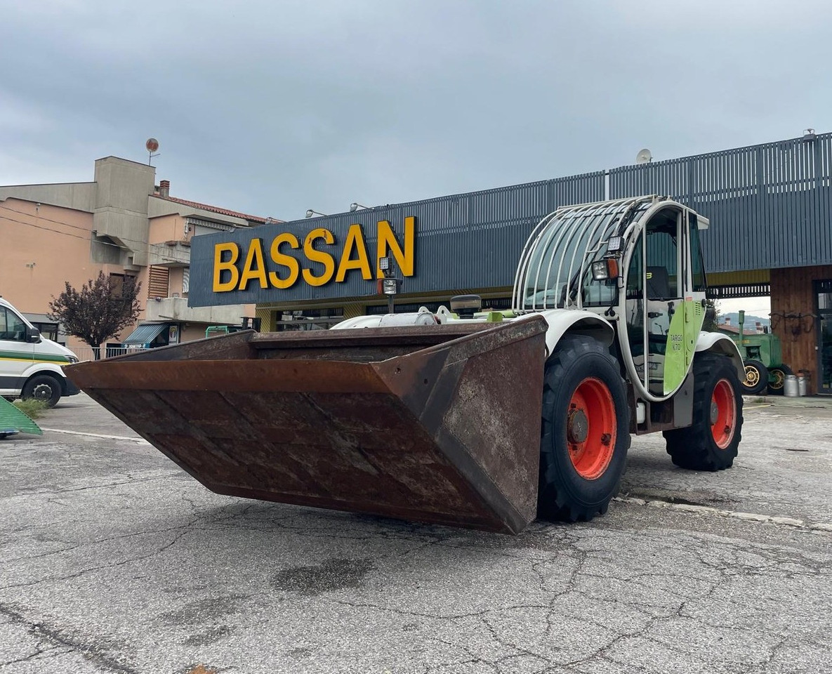 CLAAS TELESCOPICO TARGO K 70 - Manipulador telescópico: foto 1 CLAAS TELESCOPICO TARGO K 70 - Manipulador telescópico: foto 1