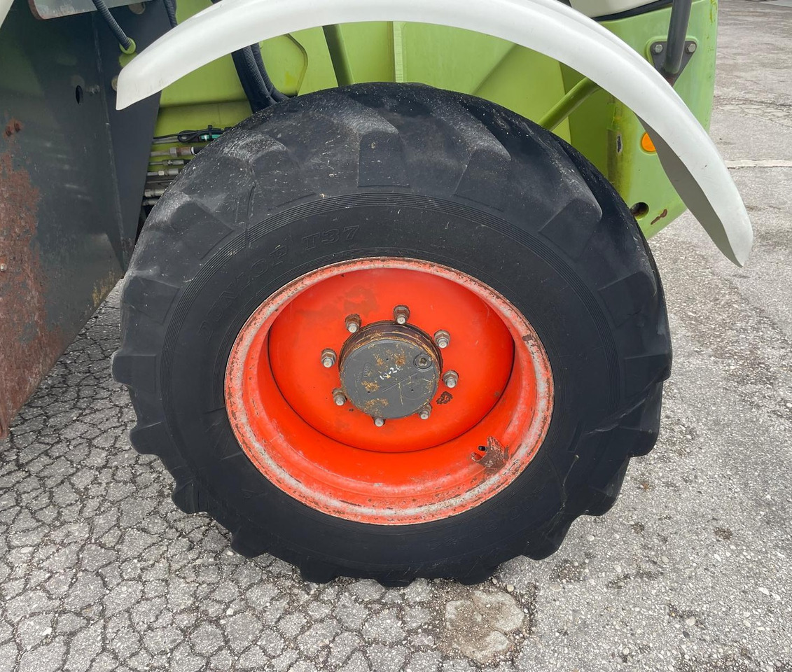 CLAAS TELESCOPICO TARGO K 70 - Manipulador telescópico: foto 5 CLAAS TELESCOPICO TARGO K 70 - Manipulador telescópico: foto 5