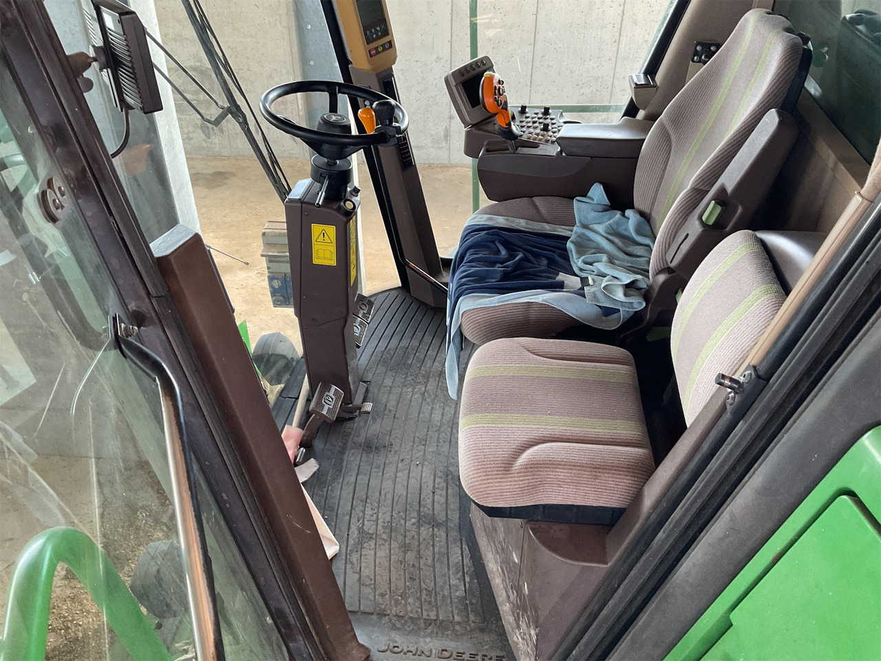 JOHN DEERE MIETITREBBIA S 560 - Cosechadora de granos: foto 4 JOHN DEERE MIETITREBBIA S 560 - Cosechadora de granos: foto 4