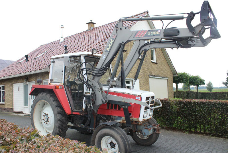 Steyr 8080 met voorlader - Tractor: foto 1 Steyr 8080 met voorlader - Tractor: foto 1