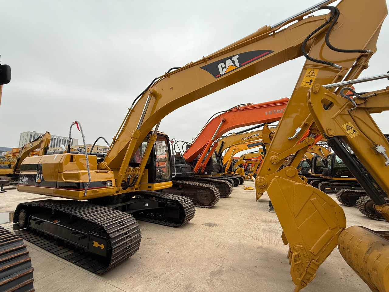 CATERPILLAR 320B - Excavadora de cadenas: foto 5 CATERPILLAR 320B - Excavadora de cadenas: foto 5