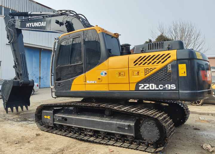 Hyundai Digger 220lc-9s Second Hand Korea Made High Performance Machine Hyundai Excavator for Sale - Excavadora de cadenas: foto 2 Hyundai Digger 220lc-9s Second Hand Korea Made High Performance Machine Hyundai Excavator for Sale - Excavadora de cadenas: foto 2