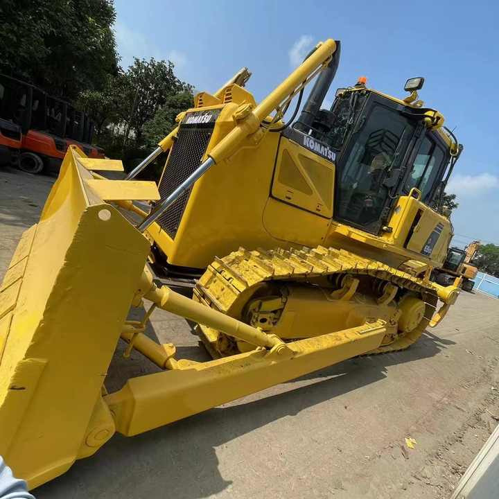 Komatsu D65EX High Efficiency Bulldozer komatsu Engine 180HP Crawler Bulldozer China - Bulldozer: foto 4 Komatsu D65EX High Efficiency Bulldozer komatsu Engine 180HP Crawler Bulldozer China - Bulldozer: foto 4