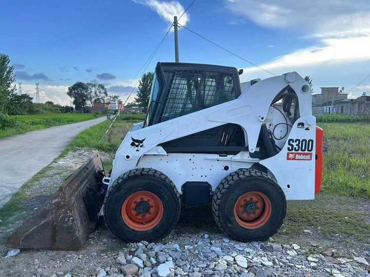 Used Bob Cat Bob Cat S300 Used Mini Skid Steer Wheel Loader Multifunctional Track Loaders Bobcat S300 - Minicargadora: foto 4 Used Bob Cat Bob Cat S300 Used Mini Skid Steer Wheel Loader Multifunctional Track Loaders Bobcat S300 - Minicargadora: foto 4