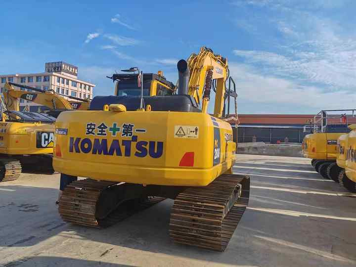 Used Japan Brand komatsu Pc200-8N1 with Wide Tackhoe for Sale Anhui Zhaomi Construction Machinery - Excavadora: foto 5 Used Japan Brand komatsu Pc200-8N1 with Wide Tackhoe for Sale Anhui Zhaomi Construction Machinery - Excavadora: foto 5