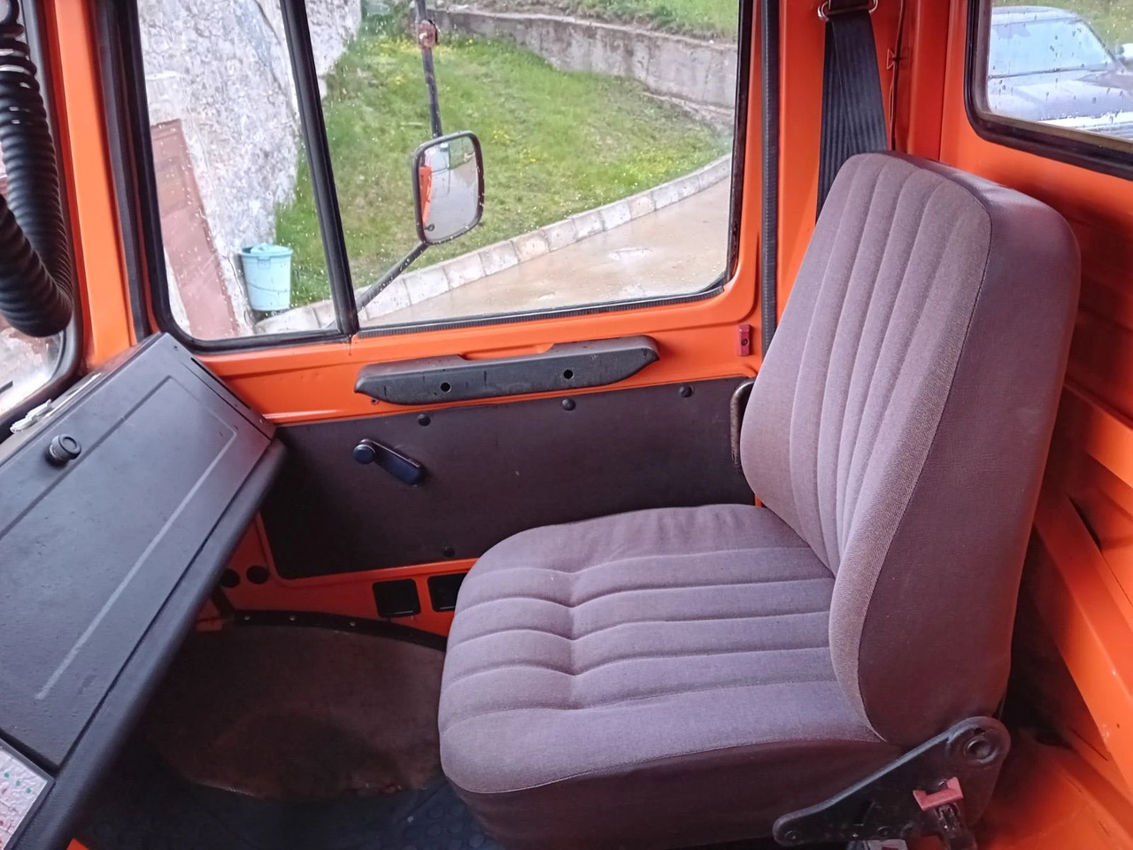 Leasing de  Mercedes-Benz UNIMOG U1500, 4х4, Самосвал Mercedes-Benz UNIMOG U1500, 4х4, Самосвал: foto 13