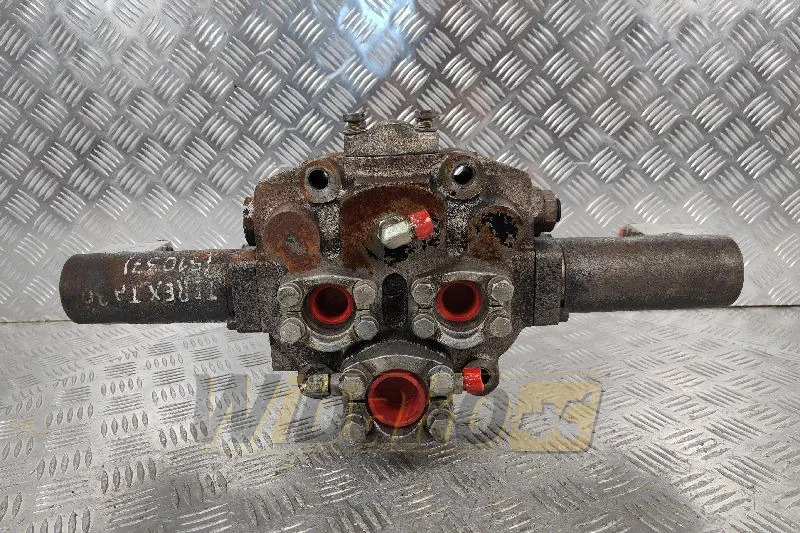 David Brown V3A4011F22VEH 851093L0020 - Válvula hidráulica para Maquinaria de construcción: foto 1 David Brown V3A4011F22VEH 851093L0020 - Válvula hidráulica para Maquinaria de construcción: foto 1