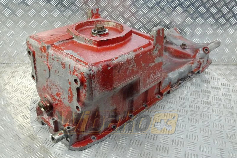 Deutz 04189162 - Cárter de aceite para Maquinaria de construcción: foto 1 Deutz 04189162 - Cárter de aceite para Maquinaria de construcción: foto 1