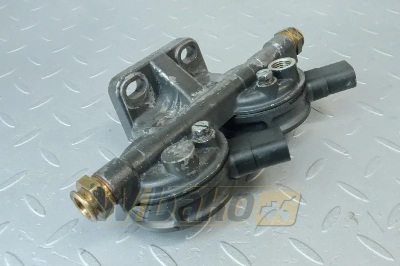 Iveco 98409998 - Filtro de combustible para Maquinaria de construcción: foto 1 Iveco 98409998 - Filtro de combustible para Maquinaria de construcción: foto 1