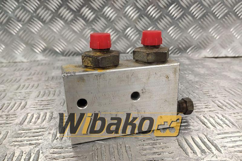 Valves set Volvo A35 - Válvula hidráulica para Maquinaria de construcción: foto 1 Valves set Volvo A35 - Válvula hidráulica para Maquinaria de construcción: foto 1