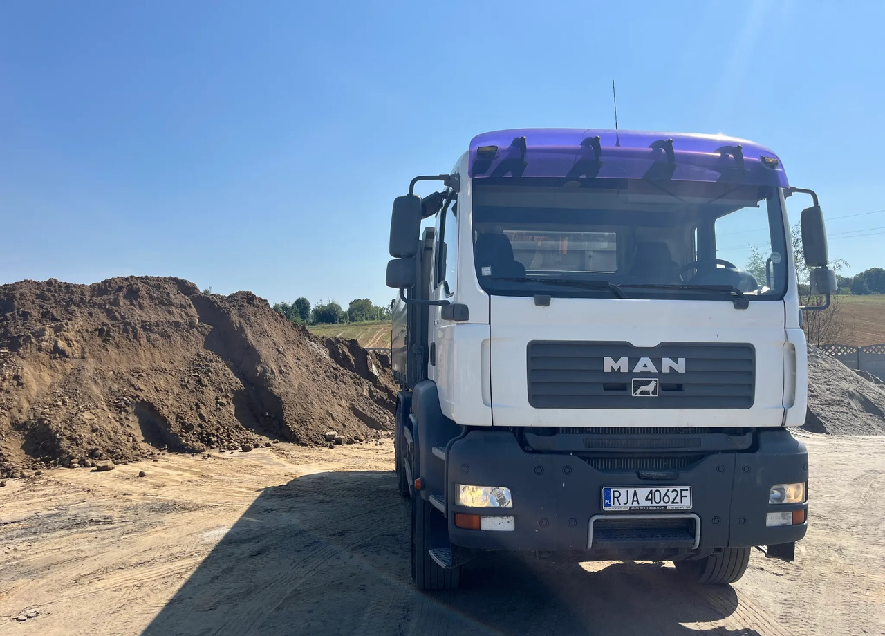 MAN TGA 33.390 - Camión volquete: foto 2 MAN TGA 33.390 - Camión volquete: foto 2