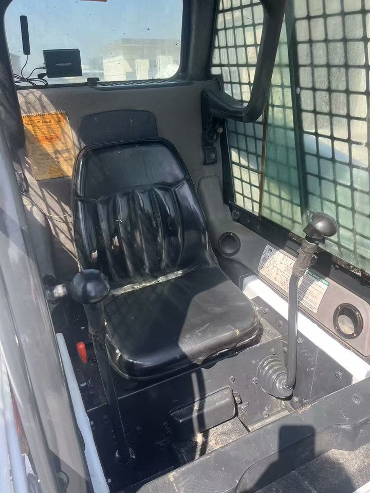 BOBCAT S160 - Minicargadora: foto 4 BOBCAT S160 - Minicargadora: foto 4