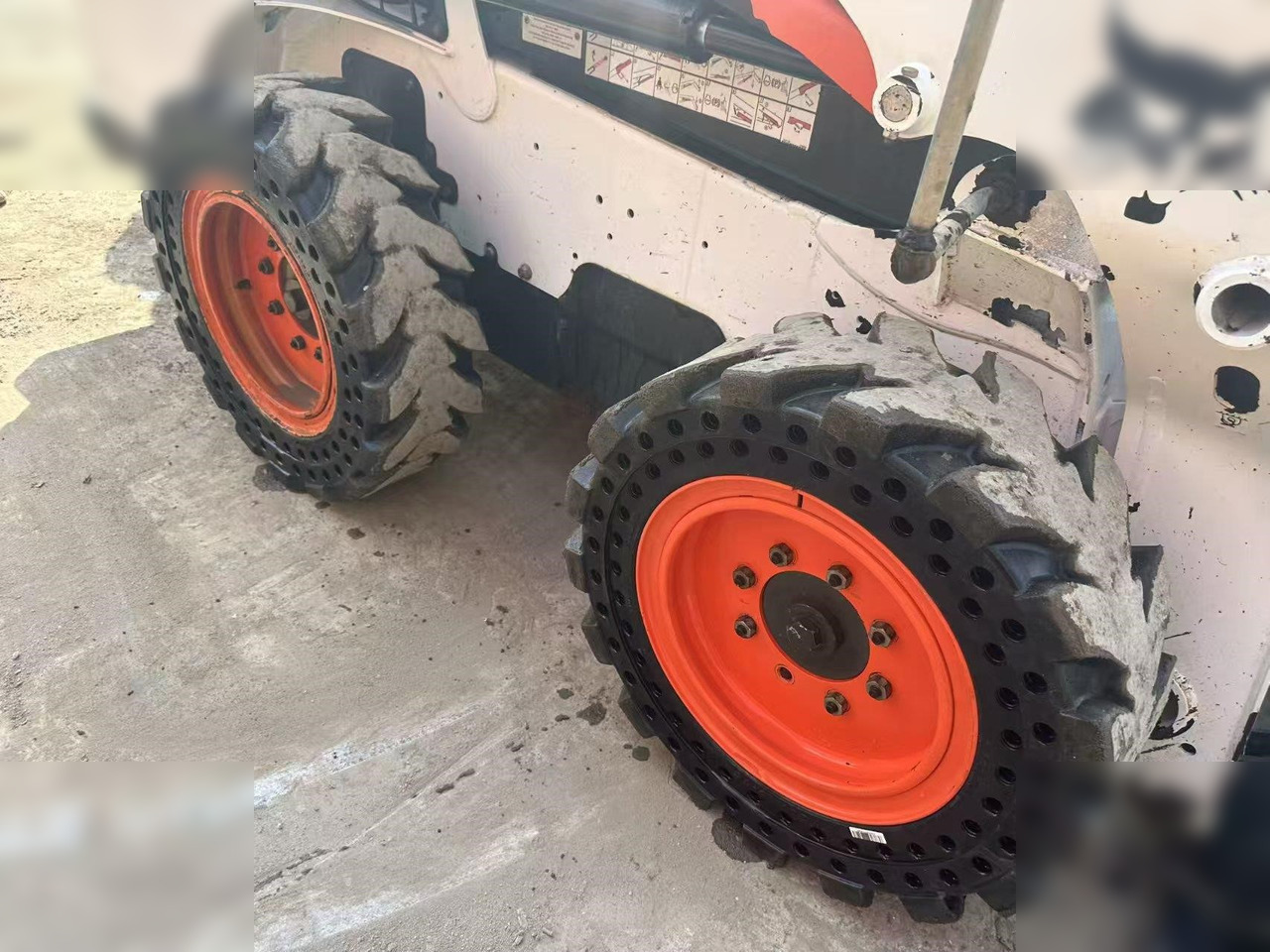 BOBCAT S550 - Minicargadora: foto 3 BOBCAT S550 - Minicargadora: foto 3