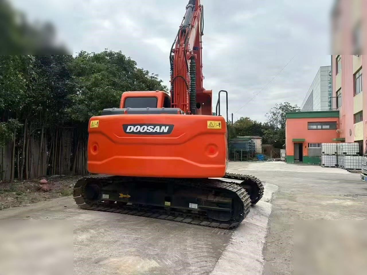 DOOSAN DX150W-9C - Excavadora de cadenas: foto 5 DOOSAN DX150W-9C - Excavadora de cadenas: foto 5