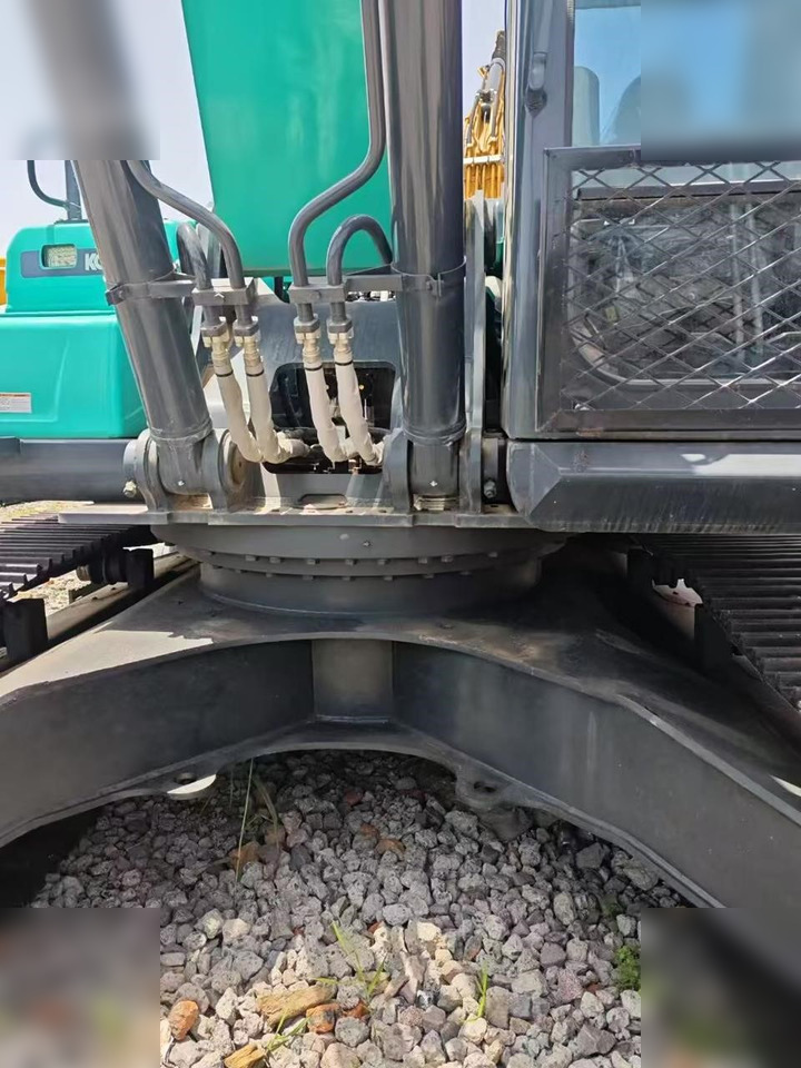 Excavadora de cadenas KOBELCO SK350D: foto 6