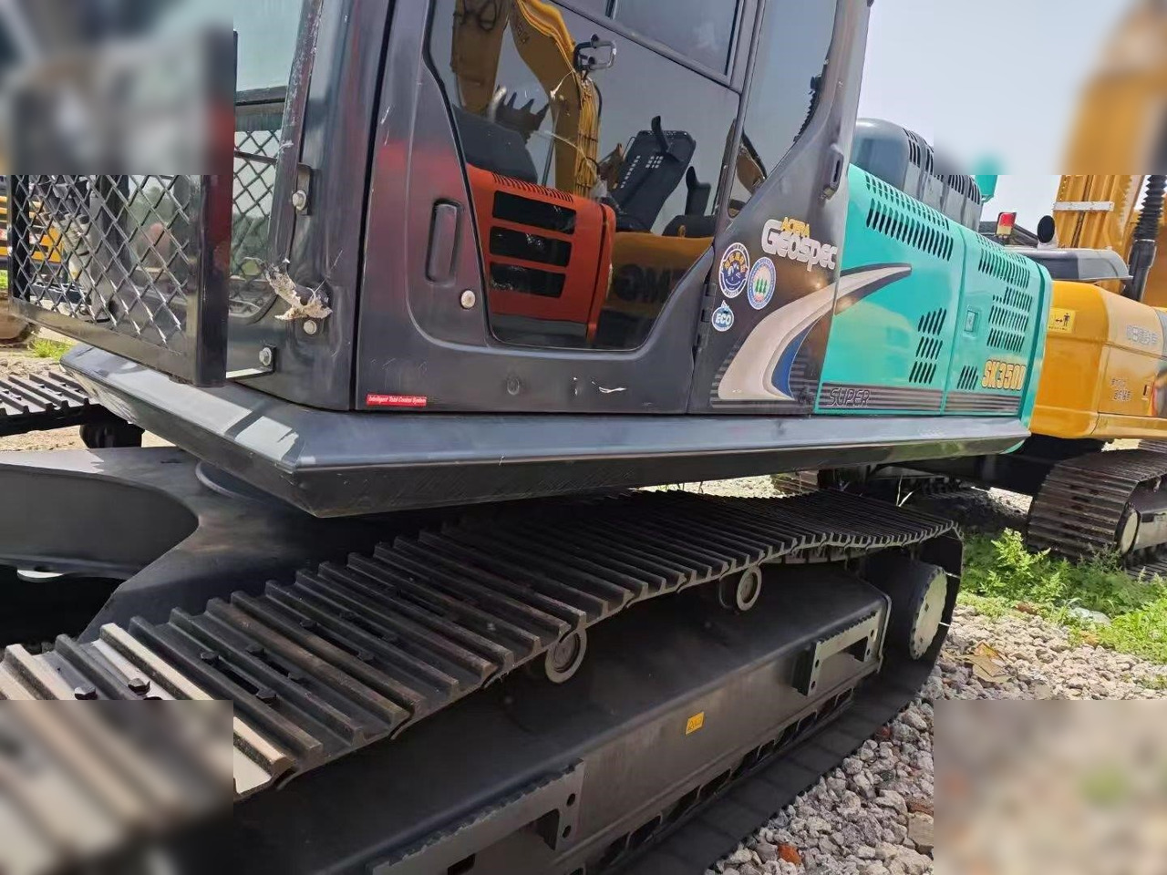 Excavadora de cadenas KOBELCO SK350D: foto 8