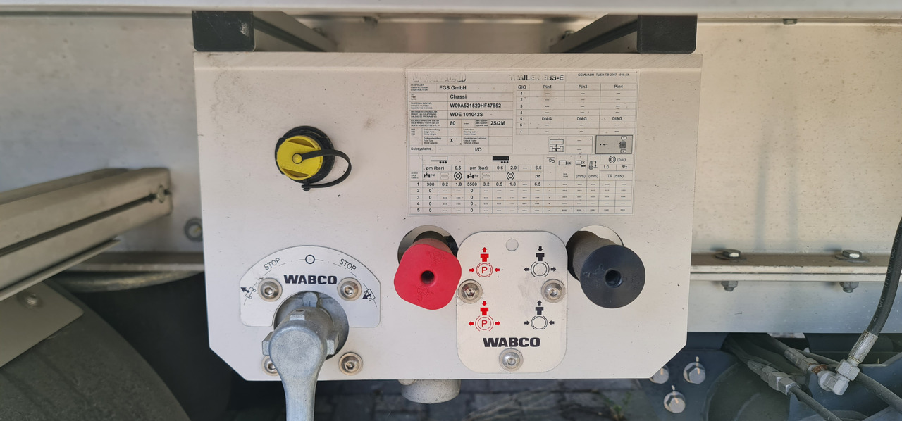 FGS BE-Linear - Semirremolque frigorífico: foto 2 FGS BE-Linear - Semirremolque frigorífico: foto 2