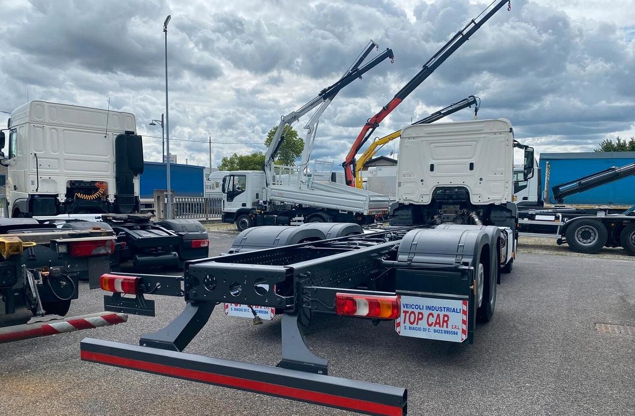 MERCEDES ANTOS 25.40 MOTRICE 3 ASSI TELAIO - Camión chasis: foto 4 MERCEDES ANTOS 25.40 MOTRICE 3 ASSI TELAIO - Camión chasis: foto 4