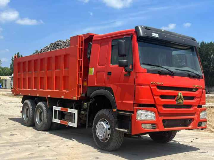90% New HOWO 6*4 Dump Truck HOWO 10-wheel Dump Truck in Good Condition Low Price Hot Sale - Camión volquete: foto 3 90% New HOWO 6*4 Dump Truck HOWO 10-wheel Dump Truck in Good Condition Low Price Hot Sale - Camión volquete: foto 3