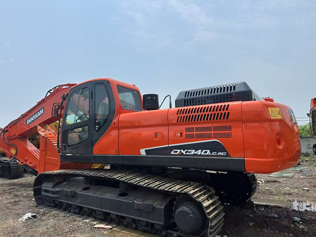 DOOSAN dx340 low working hours good price in stock for sale - Excavadora de cadenas: foto 1 DOOSAN dx340 low working hours good price in stock for sale - Excavadora de cadenas: foto 1