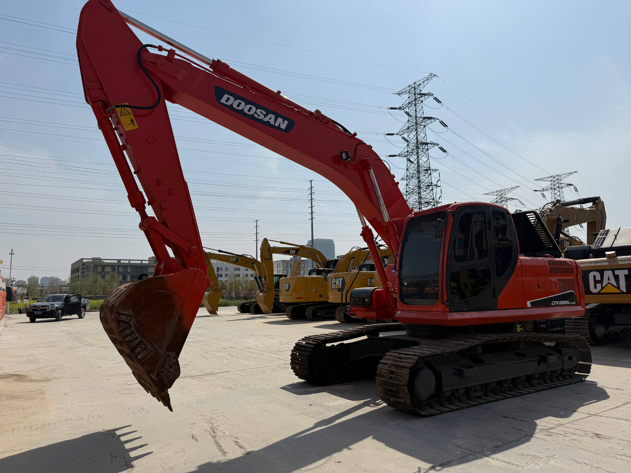 DOOSAN Used Digger Doosan DX225LC-9T Construction Machinery Construction Digger Used Doosan DX225LC-9T Cheap Excavator - Maquinaria de construcción: foto 2 DOOSAN Used Digger Doosan DX225LC-9T Construction Machinery Construction Digger Used Doosan DX225LC-9T Cheap Excavator - Maquinaria de construcción: foto 2