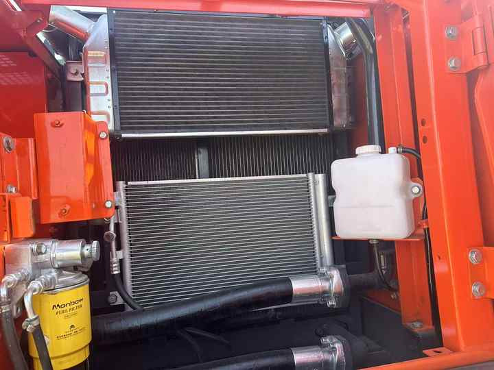 Excavadora de cadenas Second  Hand  Doosan Dx225 Excavator  20tons Middle Machine for Sale  Excellent Condition  Doosan Dx225 300 Hot Sale Machine [ Copy ]: foto 6