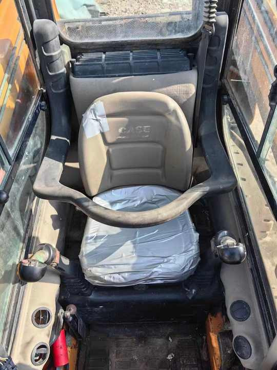 Used Case Sr200 Skid Steer 3tons Mini Loader Original case Sr175 Sr200 Sr250 Skid Steers in Stock for Sale - Minicargadora: foto 5 Used Case Sr200 Skid Steer 3tons Mini Loader Original case Sr175 Sr200 Sr250 Skid Steers in Stock for Sale - Minicargadora: foto 5