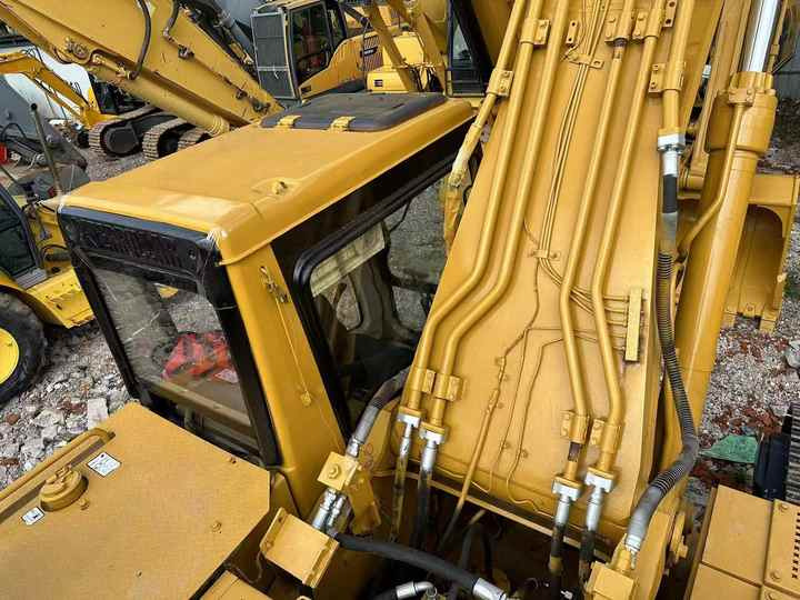 Used Caterpillar 330B Excavator Original Japan Brand Caterpillar 312 315 320 330 336 Excavator on Sale - Excavadora de cadenas: foto 4 Used Caterpillar 330B Excavator Original Japan Brand Caterpillar 312 315 320 330 336 Excavator on Sale - Excavadora de cadenas: foto 4