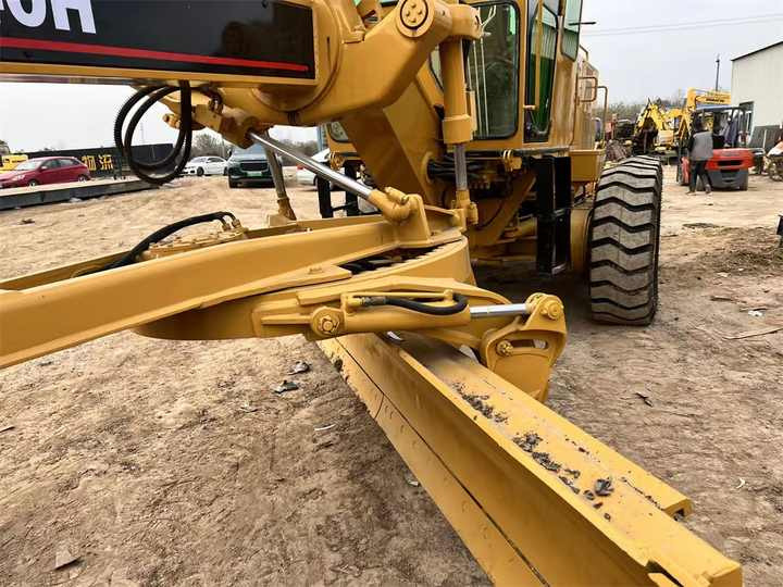 Used Caterpillar CAT 140H Land Road Motor Grader CAT140 CAT140H Used Grader Cheap Price for Sale - Grader: foto 5 Used Caterpillar CAT 140H Land Road Motor Grader CAT140 CAT140H Used Grader Cheap Price for Sale - Grader: foto 5