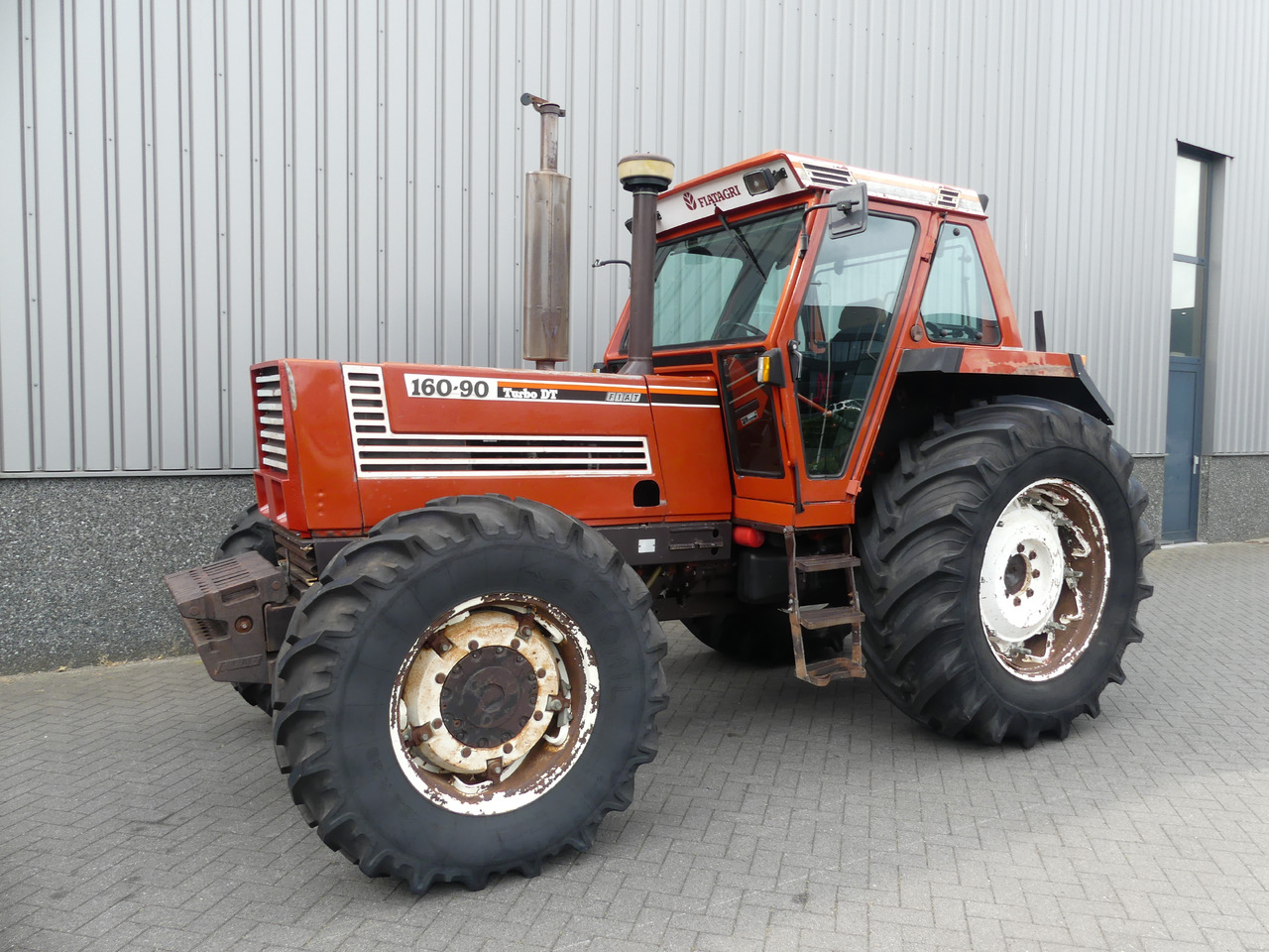 FIAT 160-90 4WD - Tractor: foto 1 FIAT 160-90 4WD - Tractor: foto 1