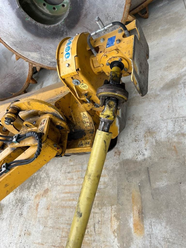 Alpego TL33 200 - Desbrozadora de martillos: foto 2 Alpego TL33 200 - Desbrozadora de martillos: foto 2