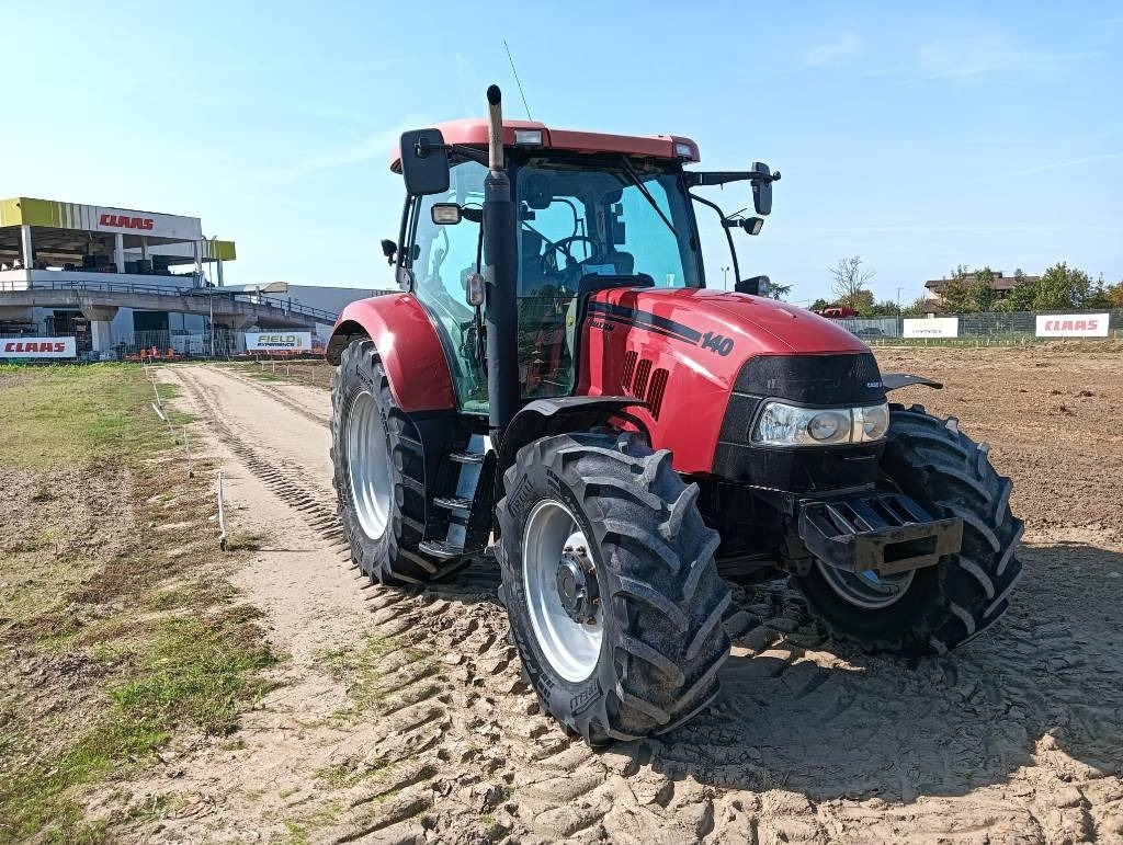 Case IH Maxxum 140 - Tractor: foto 1 Case IH Maxxum 140 - Tractor: foto 1