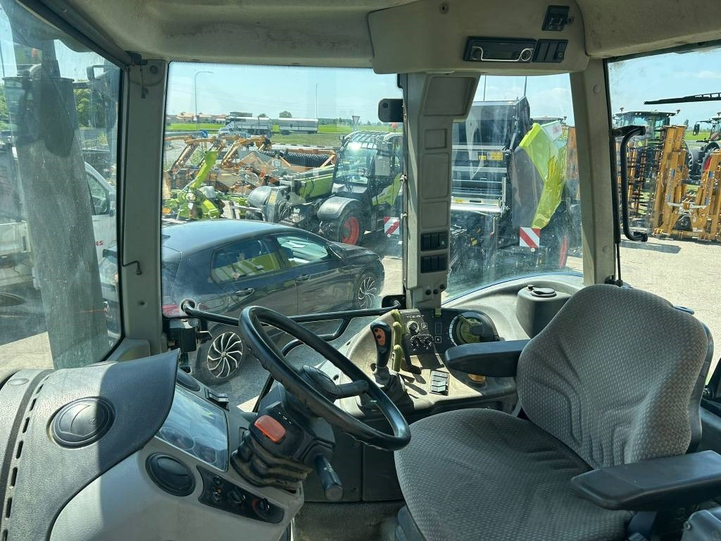 Leasing de Claas Arion 610 C  Claas Arion 610 C: foto 8