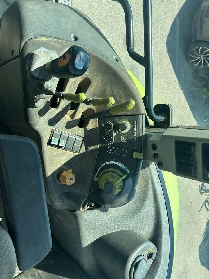 Leasing de Claas Arion 610 C  Claas Arion 610 C: foto 10