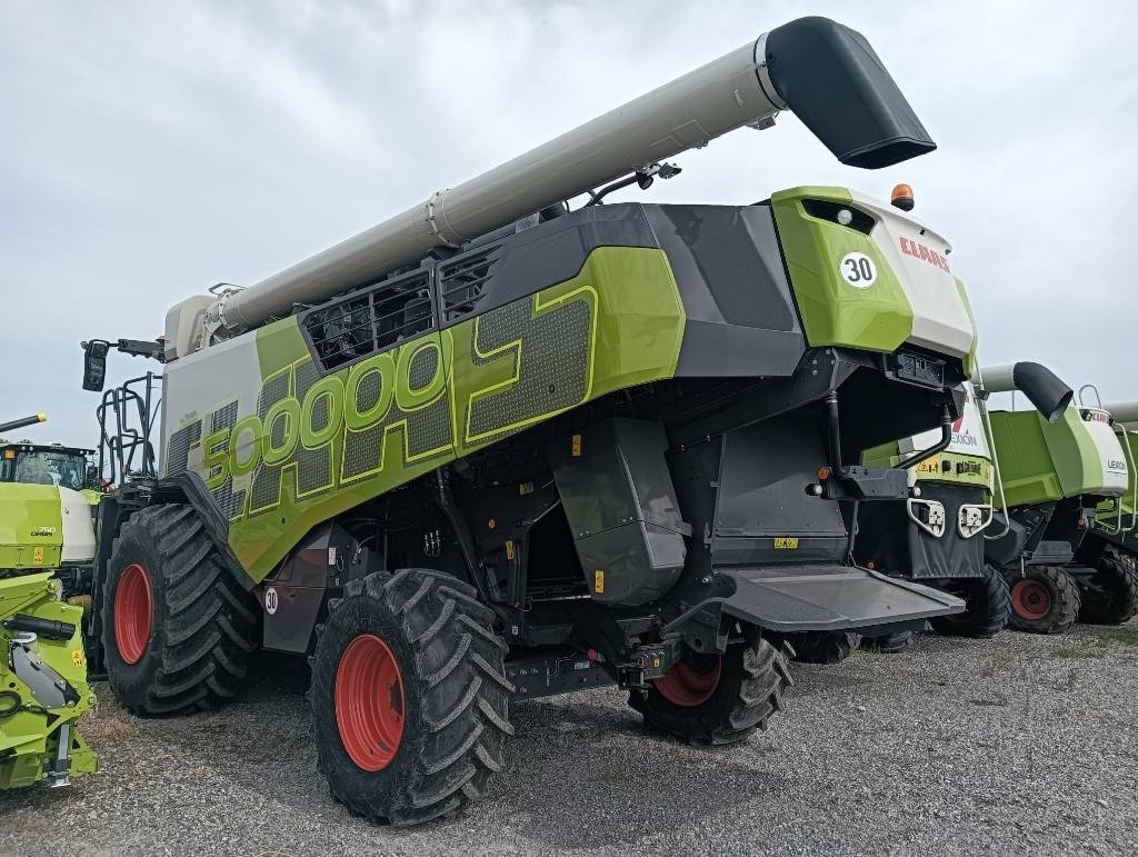 Claas TRION 750 - Cosechadora de granos: foto 2 Claas TRION 750 - Cosechadora de granos: foto 2