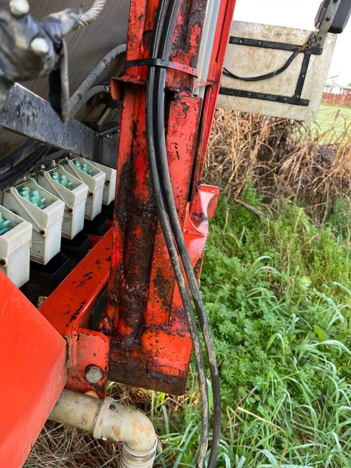 DAMAX 1700 R - Sembradora: foto 4 DAMAX 1700 R - Sembradora: foto 4
