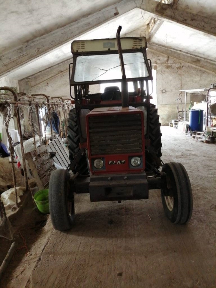 Fiat 680 - Tractor: foto 1 Fiat 680 - Tractor: foto 1