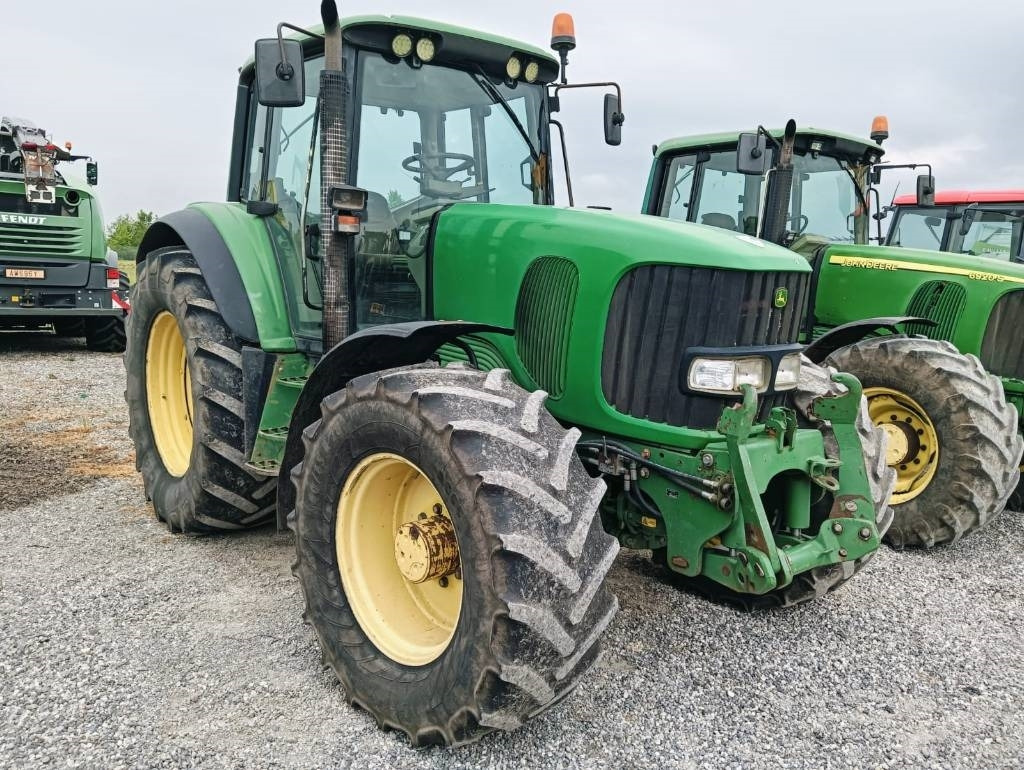 Tractor John Deere 6820: foto 1