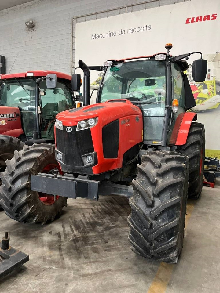 Kubota M 6-141 - Tractor: foto 2 Kubota M 6-141 - Tractor: foto 2