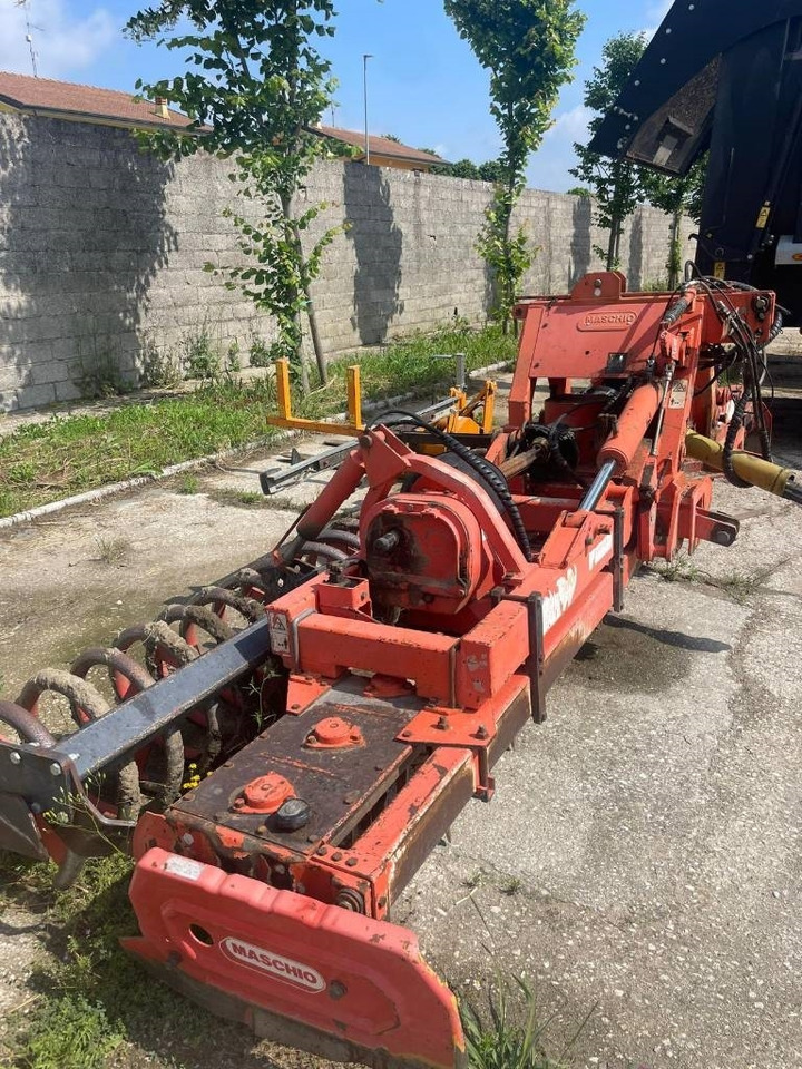 Maschio Aquila 5000 - Grada rotativa: foto 1 Maschio Aquila 5000 - Grada rotativa: foto 1