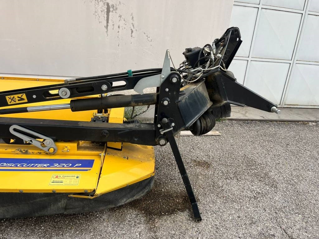 New Holland DISCOCUTTER 320 P - Segadora: foto 1 New Holland DISCOCUTTER 320 P - Segadora: foto 1