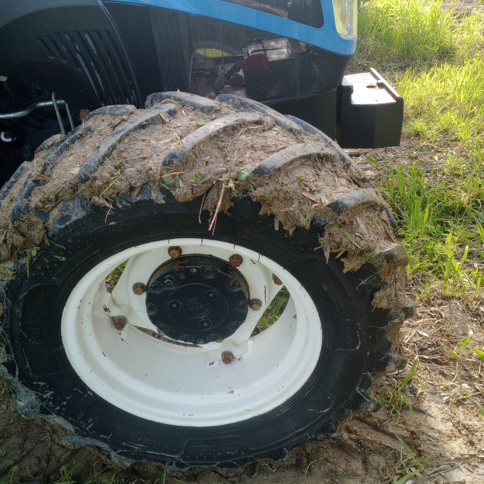 Tractor New Holland T 4.55: foto 8 Tractor New Holland T 4.55: foto 8