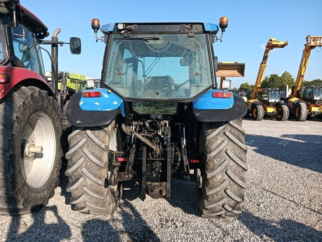 New Holland TS 100 - Tractor: foto 5 New Holland TS 100 - Tractor: foto 5