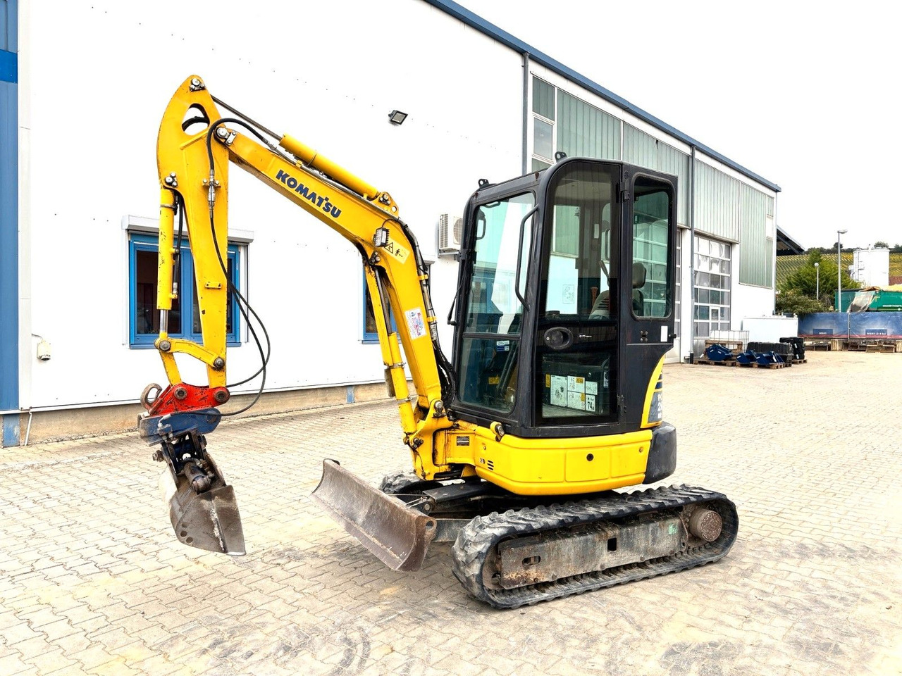 Komatsu PC26MR-3 - Miniexcavadora: foto 1 Komatsu PC26MR-3 - Miniexcavadora: foto 1