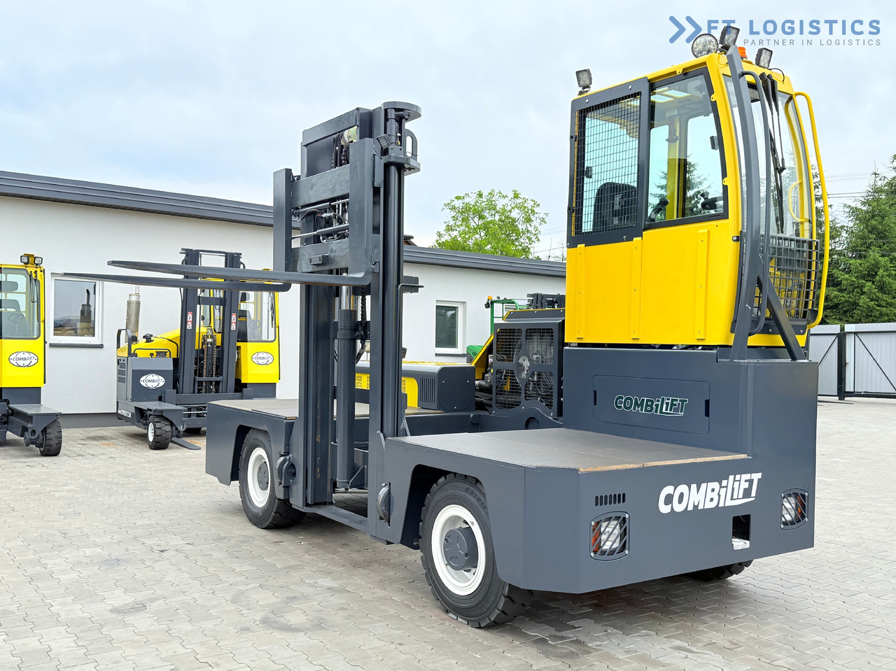 COMBILIFT C6000FSL / DIESEL / DUPLEX - 4100MM / 1400MM FORKS / SIDE LOADER / 6000KG CAPACITY / FREE LIFT / DEUTZ ENGINE / EXCELLENT CONDITION - Carretilla de carga lateral: foto 1 COMBILIFT C6000FSL / DIESEL / DUPLEX - 4100MM / 1400MM FORKS / SIDE LOADER / 6000KG CAPACITY / FREE LIFT / DEUTZ ENGINE / EXCELLENT CONDITION - Carretilla de carga lateral: foto 1