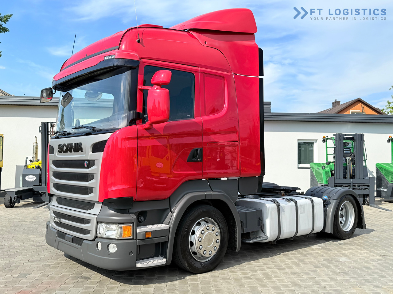 SCANIA R450 / LOW-DECK / RETARDER / 1200L FUEL TANKS / TWO BEDS / 80% TYRES / FRIDGE / PARKING AIR CONDITIONING / WEBASTO / EXCELLENT CONDITION - Cabeza tractora: foto 3 SCANIA R450 / LOW-DECK / RETARDER / 1200L FUEL TANKS / TWO BEDS / 80% TYRES / FRIDGE / PARKING AIR CONDITIONING / WEBASTO / EXCELLENT CONDITION - Cabeza tractora: foto 3