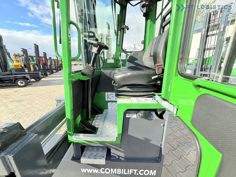 Carretilla de 4 vías Combilift C3000 / DIESEL / DUPLEX 4200MM / FREE LIFT / WIDE FORK POSITIONER / FULL CABIN / EXCELLENT CONDITION / Wide range of four-way an: foto 9 Carretilla de 4 vías Combilift C3000 / DIESEL / DUPLEX 4200MM / FREE LIFT / WIDE FORK POSITIONER / FULL CABIN / EXCELLENT CONDITION / Wide range of four-way an: foto 9